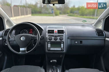 Минивэн Volkswagen Touran 2008 в 
