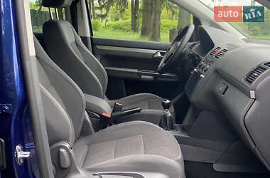 Минивэн Volkswagen Touran 2010 в 