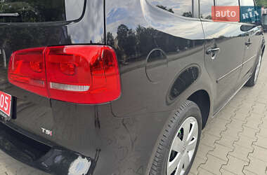 Мінівен Volkswagen Touran 2011 в 