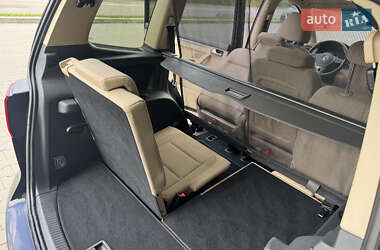 Мінівен Volkswagen Touran 2011 в 