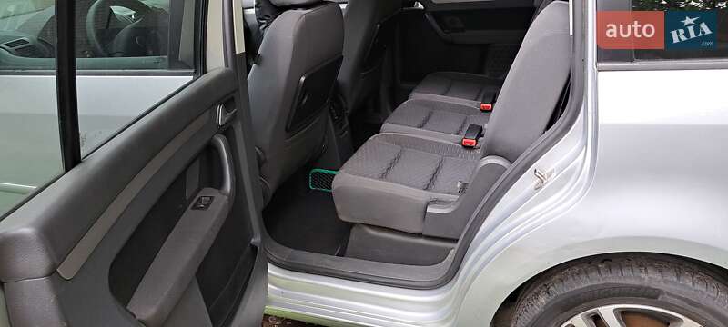 Минивэн Volkswagen Touran 2009 в Чернигове