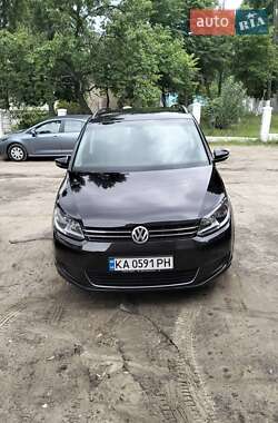 Мінівен Volkswagen Touran 2014 в Києві