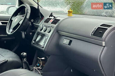 Минивэн Volkswagen Touran 2009 в 