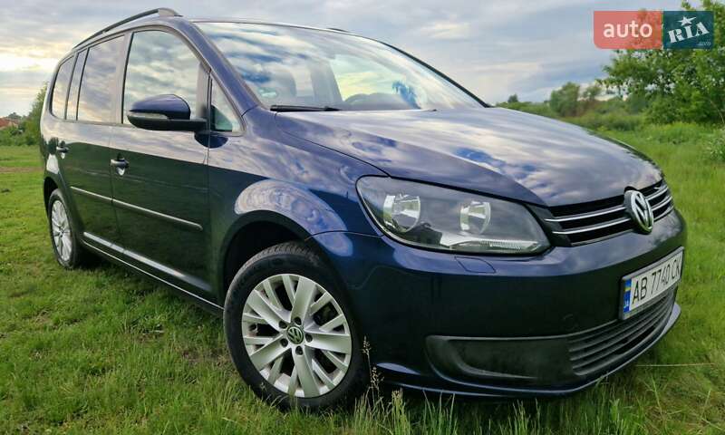 Минивэн Volkswagen Touran 2011 в Калиновке