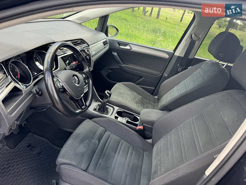 Микровэн Volkswagen Touran 2020 в Броварах