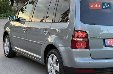 Минивэн Volkswagen Touran 2008 в 
