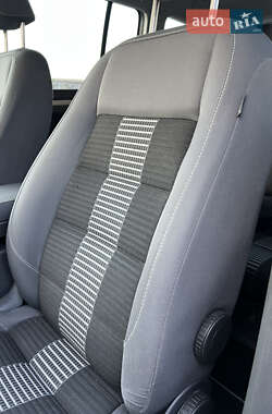 Минивэн Volkswagen Touran 2008 в 