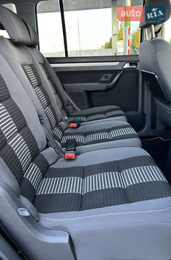 Минивэн Volkswagen Touran 2008 в 