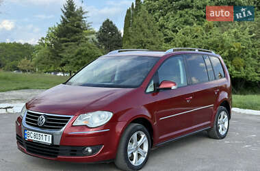Минивэн Volkswagen Touran 2007 в 