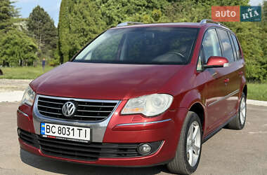 Минивэн Volkswagen Touran 2007 в 