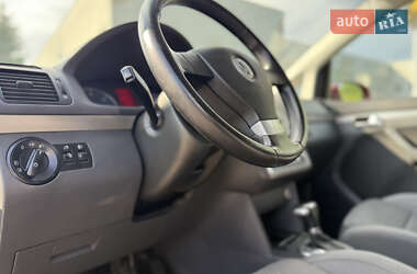 Минивэн Volkswagen Touran 2007 в 