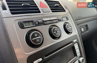 Минивэн Volkswagen Touran 2007 в 