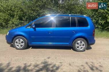 Мінівен Volkswagen Touran 2005 в 