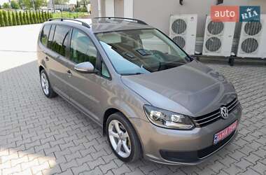 Минивэн Volkswagen Touran 2011 в 