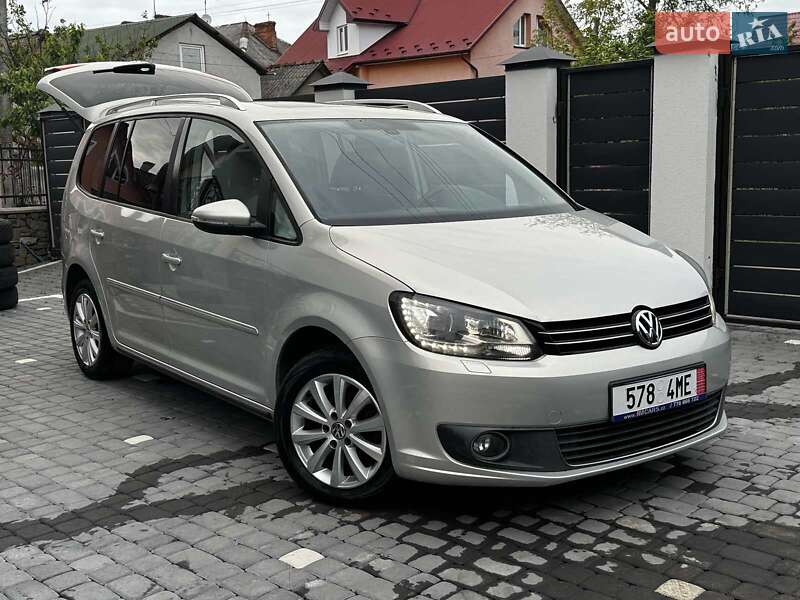 Volkswagen Touran 2011