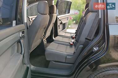 Мінівен Volkswagen Touran 2006 в 