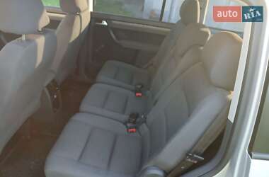 Минивэн Volkswagen Touran 2009 в 