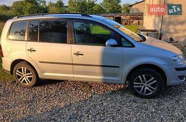 Минивэн Volkswagen Touran 2009 в 