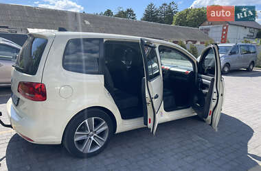 Минивэн Volkswagen Touran 2011 в 