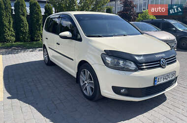 Минивэн Volkswagen Touran 2011 в 