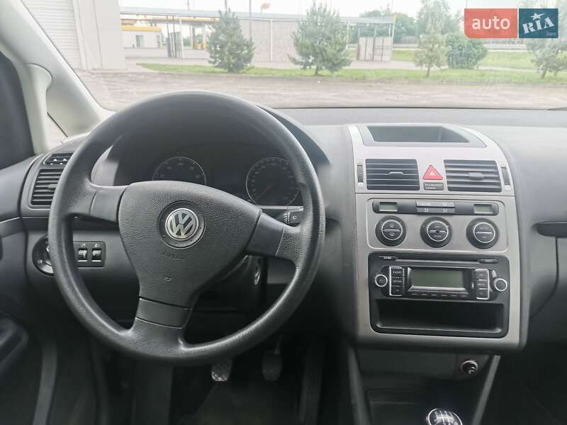 Минивэн Volkswagen Touran 2009 в Любомле
