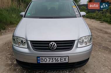 Минивэн Volkswagen Touran 2004 в 