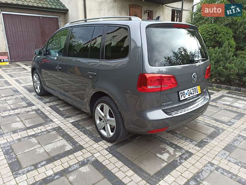 Мінівен Volkswagen Touran 2013 в Самборі