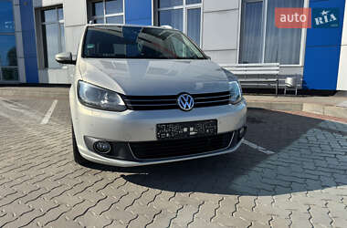 Минивэн Volkswagen Touran 2013 в 