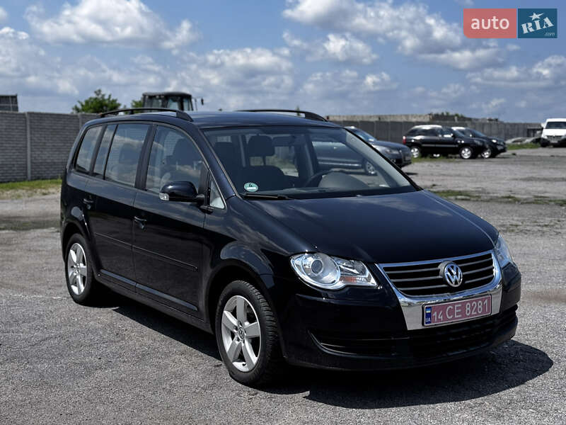 Минивэн Volkswagen Touran 2008 в Виннице