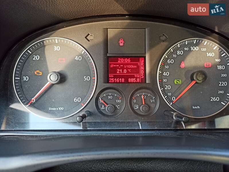Мінівен Volkswagen Touran 2007 в Городку