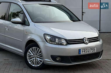 Минивэн Volkswagen Touran 2015 в 