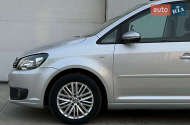 Минивэн Volkswagen Touran 2015 в 
