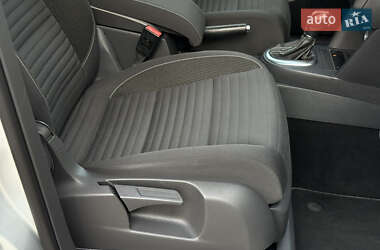 Минивэн Volkswagen Touran 2015 в 