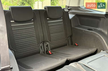 Минивэн Volkswagen Touran 2015 в 