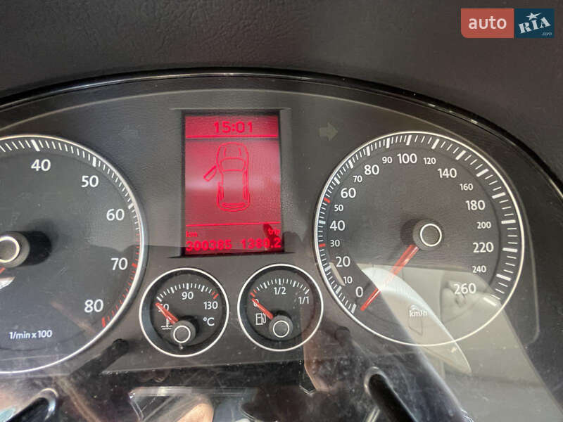Мінівен Volkswagen Touran 2006 в Черкасах