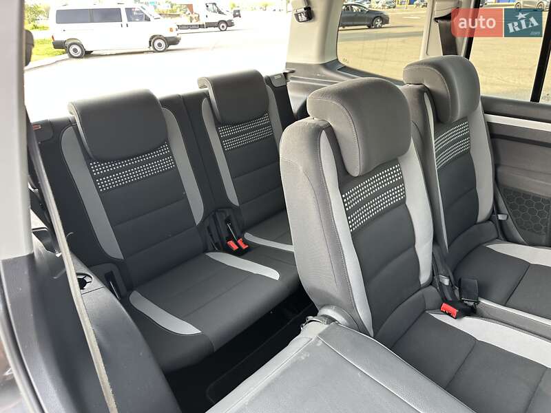Мінівен Volkswagen Touran 2014 в Луцьку