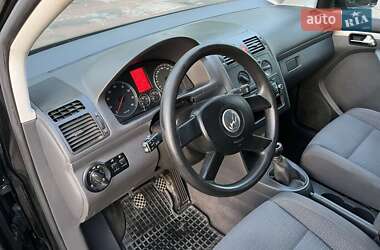 Мінівен Volkswagen Touran 2005 в 