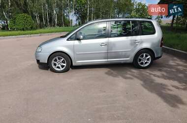 Минивэн Volkswagen Touran 2006 в 