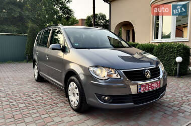 Мінівен Volkswagen Touran 2008 в 