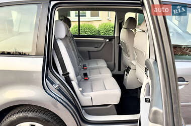 Мінівен Volkswagen Touran 2008 в 