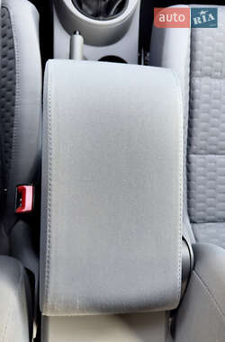 Мінівен Volkswagen Touran 2008 в 