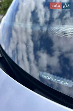 Мінівен Volkswagen Touran 2005 в 