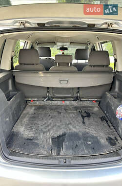 Мінівен Volkswagen Touran 2005 в 