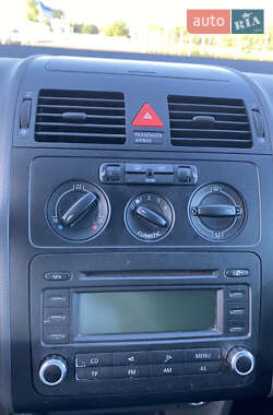 Минивэн Volkswagen Touran 2006 в 
