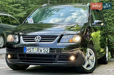Минивэн Volkswagen Touran 2004 в 
