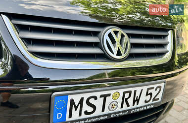 Минивэн Volkswagen Touran 2004 в 