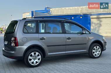 Мінівен Volkswagen Touran 2008 в 