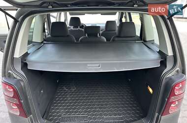 Мінівен Volkswagen Touran 2008 в 