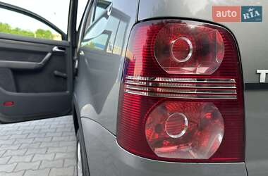 Мінівен Volkswagen Touran 2008 в 