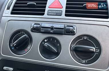 Мінівен Volkswagen Touran 2008 в 